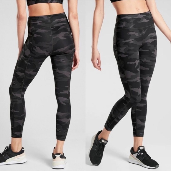 ATHLETA Ultimate 7/8 Leggings In Black Camouflage - Picture 1 of 5